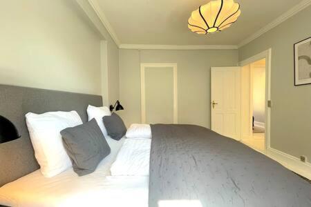2 Bedroom In Trendy Area Apartamento