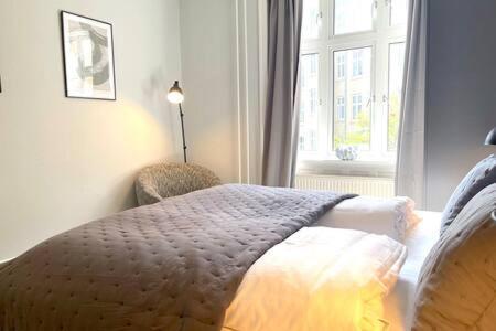 Apartamento 2 Bedroom In Trendy Area